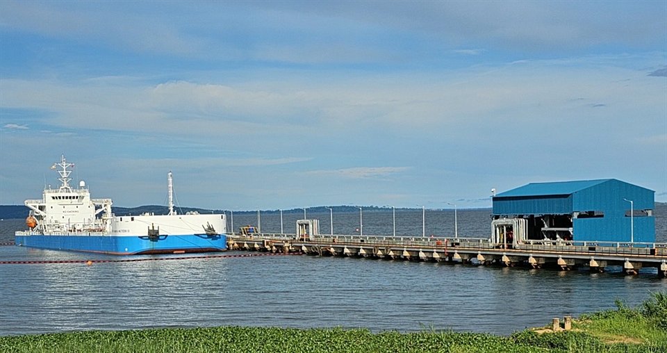 The Lake Victoria Logistics jetty on the lake shoreline