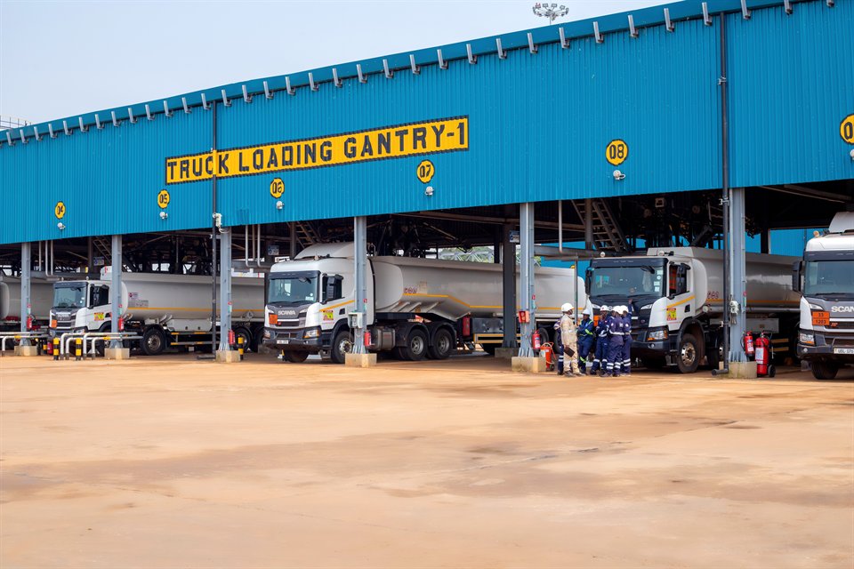 Road tankers at the loading gantry